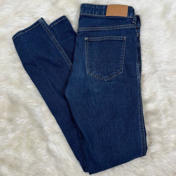H&M Sqin Low Waist Slim Leg Dark Washed Jeans Size 28 - Picture 2 of 8